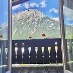 Karner Bed & Breakfast 3*